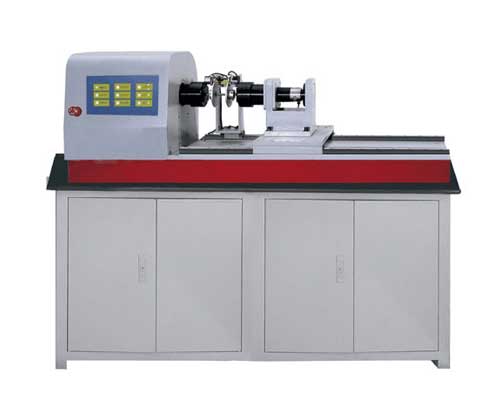 如何選購扭轉(zhuǎn)試驗機，以下三個方面可以幫助你